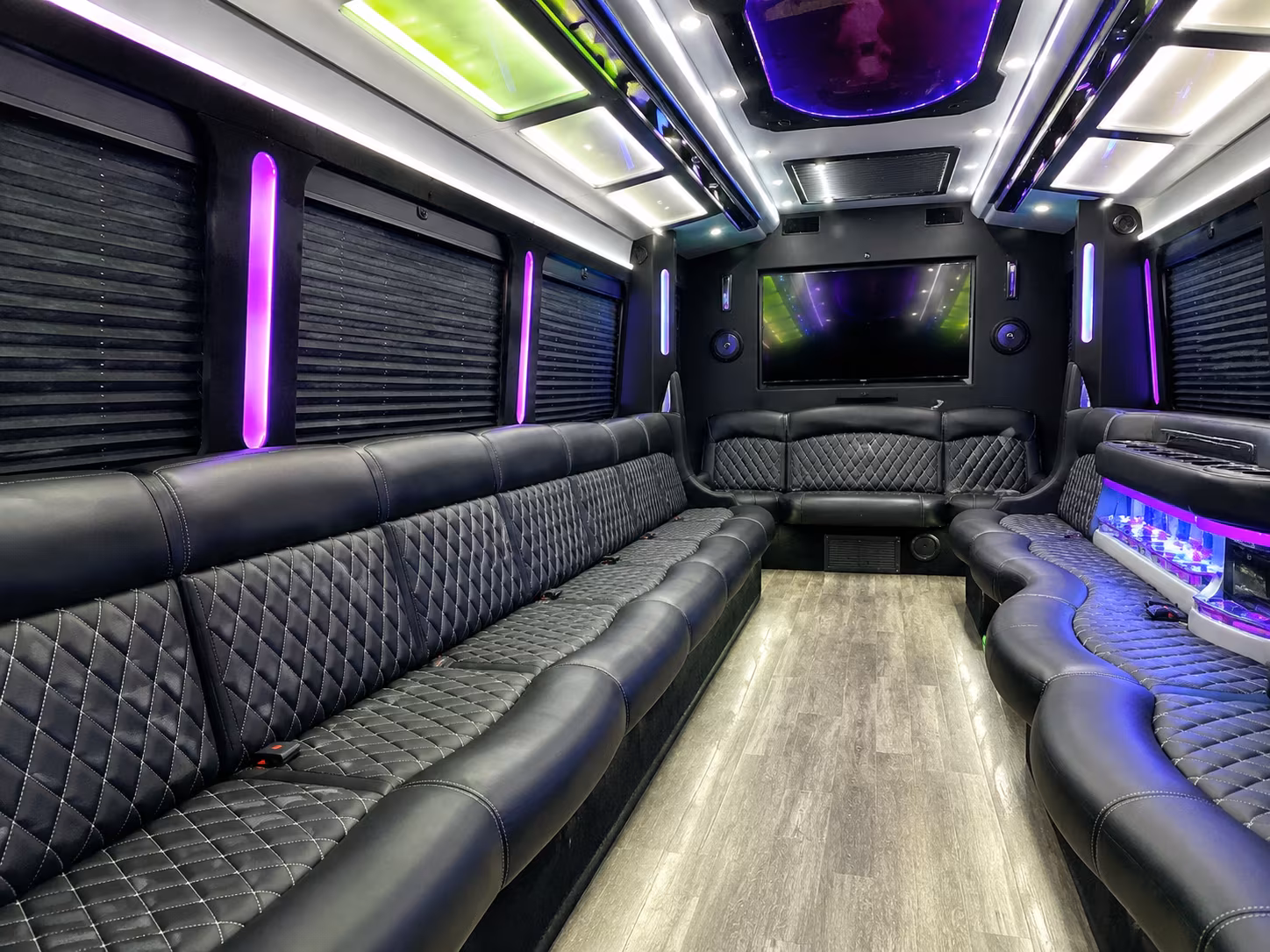 rent a des moines prom party bus or charter bus today